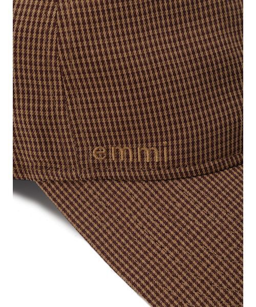 emmi(エミ)の「【emmiINEW ERA®】9TWENTY(TM)emmiロゴスエードキャップ(キャップ・レディース・チェック/ホワイト/レッド/ブラック・F)」の11枚目の写真