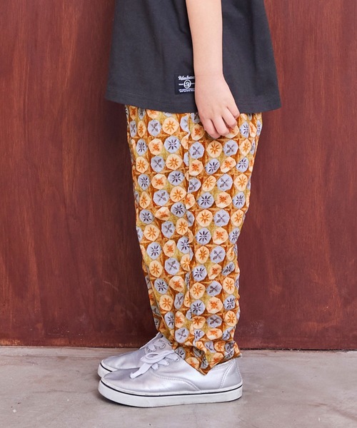 MARKEY'S(マーキーズ)の「タックイージーパンツ(その他パンツ・キッズ・ホワイト系その他/ベージュ系その他/ピンク/グリーン/チャコール/ブルー系その他/イエロー・90/100/110/120/130/140/150)」の20枚目の写真