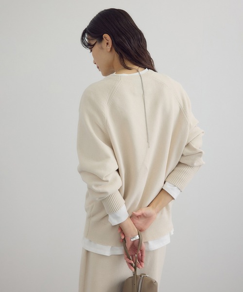 SALON adam et rope'（サロン アダム エ ロペ）の「クロップドプルオーバー-CreamyCotton /クリーミーコットン-（ニット/セーター・レディース・オフホワイト/ベージュ系その他/ブラック・FREE）」の15枚目の写真