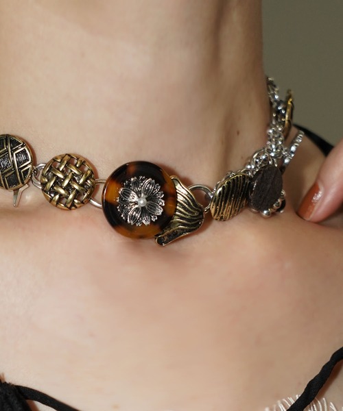 chuclla(チュクラ)の「ブラウンモチーフチェーンチョーカー cha26s006(ネックレス・レディース・ブラウン系その他・FREE)」の6枚目の写真