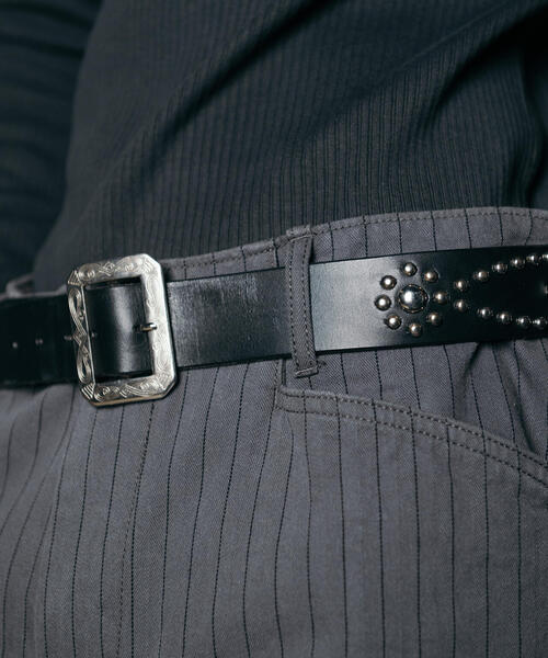 schott（ショット）の「Schott/ショット/STONES STUDS BELT/ストーンズ スタッズベルト（ベルト・メンズ・ブラック/レッド・32/34/36）」の3枚目の写真