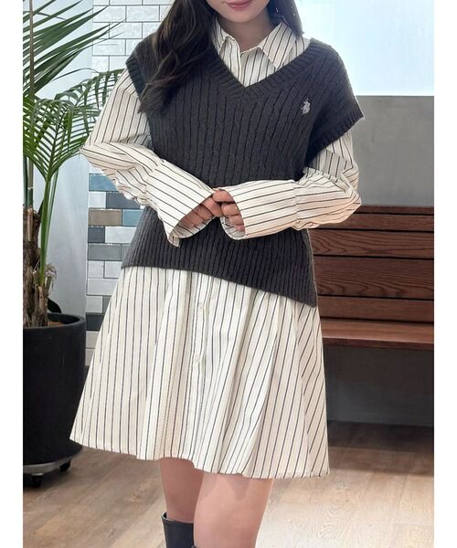 MERCURYDUO（マーキュリーデュオ）の「U.S. POLO ASSN.別注 ベストセットシャツミニワンピース（ワンピース・レディース・オフホワイト/チャコールグレー/ミント・SMALL/MEDIUM）」の2枚目の写真