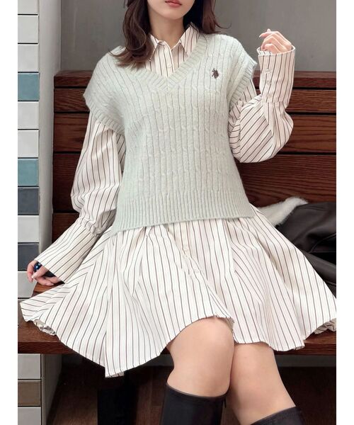 MERCURYDUO（マーキュリーデュオ）の「U.S. POLO ASSN.別注 ベストセットシャツミニワンピース（ワンピース・レディース・オフホワイト/チャコールグレー/ミント・SMALL/MEDIUM）」の15枚目の写真