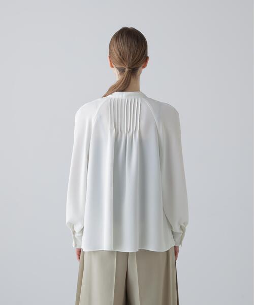 ADORE(アドーア)の「◆バックサテンジョーゼットブラウス(シャツ/ブラウス・レディース・ホワイト/ブラック/ブルー・38)」の7枚目の写真