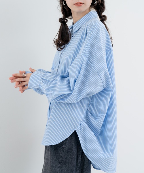 refinedworks(リファインドワークス)の「【refinedworks】大人の ストライプシャツ(シャツ/ブラウス・レディース・オフホワイト/グレー/ブルー・FREE)」の4枚目の写真