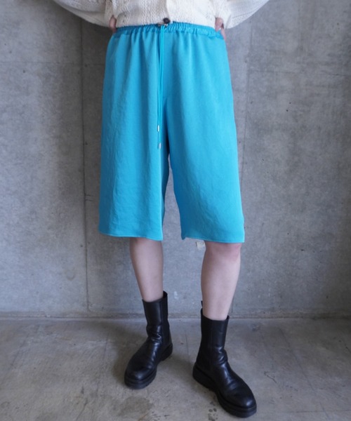 G.V.G.V.(ジーヴィージーヴィー)の「SATIN SHORTS(その他パンツ・レディース・ライトブルー/マジェンタ・36/38)」の3枚目の写真