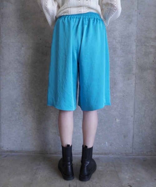G.V.G.V.(ジーヴィージーヴィー)の「SATIN SHORTS(その他パンツ・レディース・ライトブルー/マジェンタ・36/38)」の5枚目の写真