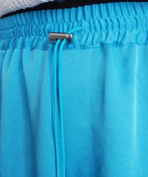 G.V.G.V.(ジーヴィージーヴィー)の「SATIN SHORTS(その他パンツ・レディース・ライトブルー/マジェンタ・36/38)」の8枚目の写真
