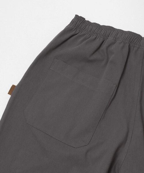 URBAN RESEARCH Sonny Label(アーバンリサーチサニーレーベル)の「ベーシックワイドイージーチノパンツ(その他パンツ・メンズ・ベージュ/ブラック/チャコールグレー/オフホワイト・MEDIUM/SMALL/LARGE)」の13枚目の写真