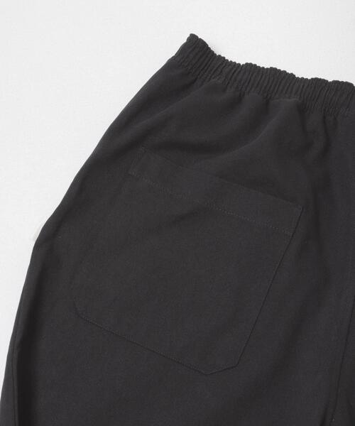 URBAN RESEARCH Sonny Label(アーバンリサーチサニーレーベル)の「ベーシックワイドイージーチノパンツ(その他パンツ・メンズ・ベージュ/ブラック/チャコールグレー/オフホワイト・MEDIUM/SMALL/LARGE)」の18枚目の写真