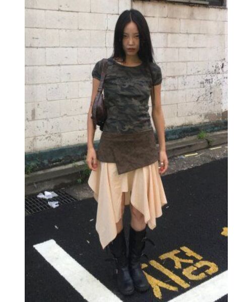 A FEW COMMENTS（アフューコメンツ）の「メタルスタッズベビーティーシャツカモフラージュ（Tシャツ/カットソー・レディース・その他・FREE）」の7枚目の写真