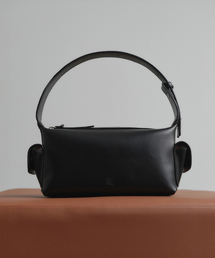 LOOKAST（ルックキャスト）の「トリニティポケットショルダーバッグ_ブラック / TRINITY POCKET SHOULDER BAG_BLACK（ショルダーバッグ）」
