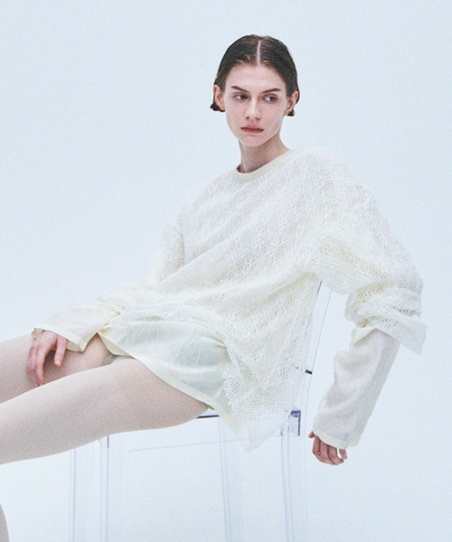 muller of yoshiokubo(ミュラーオブヨシオクボ)の「muller of yoshiokubo ミュラーオブヨシオクボ / SPIDERWEB REVERSIBLE TOP スパイダーウェブリバーシブルトップス / MLS26217(Tシャツ/カットソー・レディース・ブラック/ベージュ/ホワイト・FREE)」の1枚目の写真