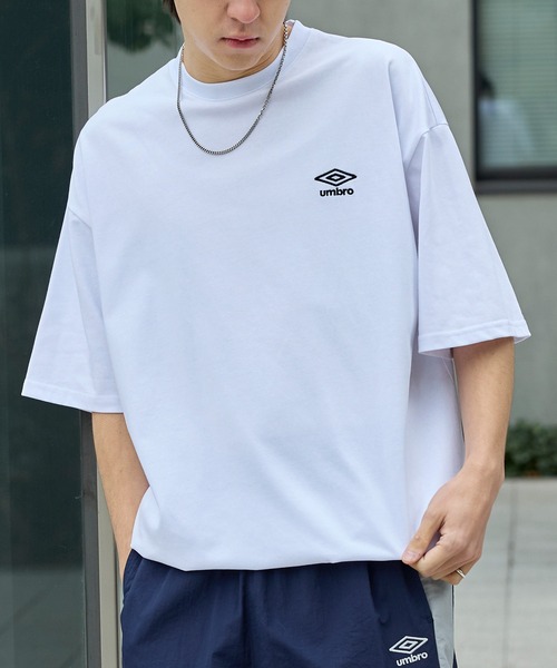 UMBRO/アンブロ 別注 ロゴ刺繍 ドロスト バックプリント半袖Tシャツ