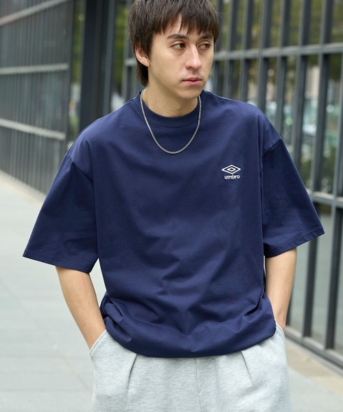 UMBRO/アンブロ 別注 ロゴ刺繍 ドロスト バックプリント半袖Tシャツ