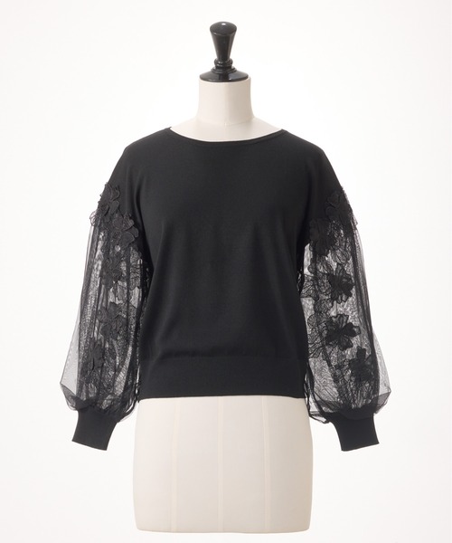 STRAWBERRY-FIELDS（ストロベリーフィールズ）の「サラフィール_チュール*フラワーレーススリーブニット（ニット/セーター・レディース・ブラック/オフホワイト・2）」の2枚目の写真