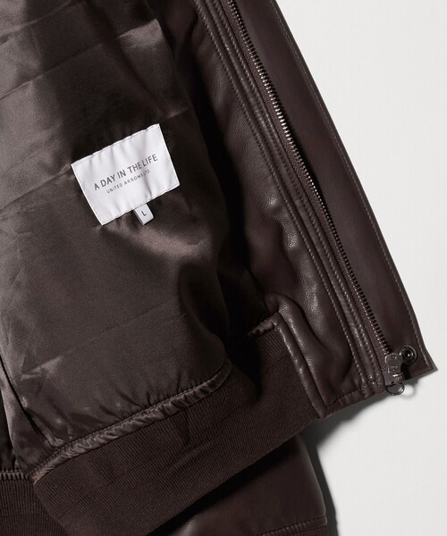 A DAY IN THE LIFE UNITED ARROWS（アデイインザライフユナイテッドアローズ）の「レザーライク フライト ブルゾン＜A DAY IN THE LIFE＞（ブルゾン・メンズ・ブラック/ダークブラウン・L/M）」の13枚目の写真