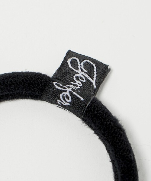 Jennifer Ouellette(ジュエファーオウレット)の「<Jennifer Ouellette>ストライプ リボン ポニー/ヘアゴム(ヘアゴム・レディース・ロイヤルブルー/ブラック・FREE)」の5枚目の写真