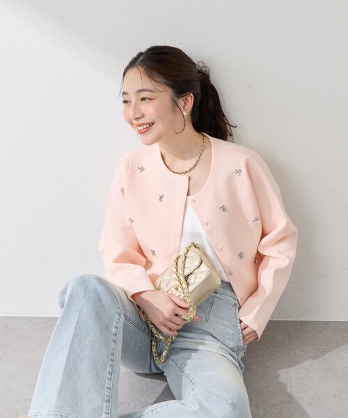 La boutique BonBon（ラブティックボンボン）の「【今すぐお届け！・お上品見え】ビジュー刺繍スポンディッシュジャケットカーディガン（ニット/セーター・レディース・ピンク/ライトグレー/ホワイト・FREE）」の8枚目の写真