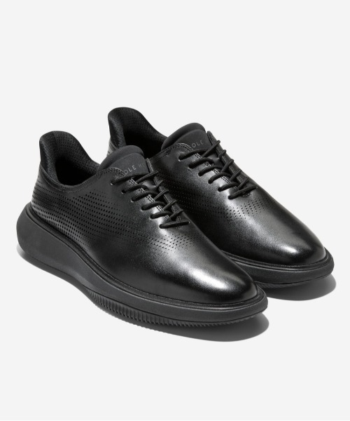 COLE HAAN（コールハーン）の「グランド フェーズ レーザー クイックオン オックスフォード mens（ドレスシューズ・メンズ・ブラック系その他・7.5/8/8.5/9/9.5/10/10.5/11/7）」の2枚目の写真