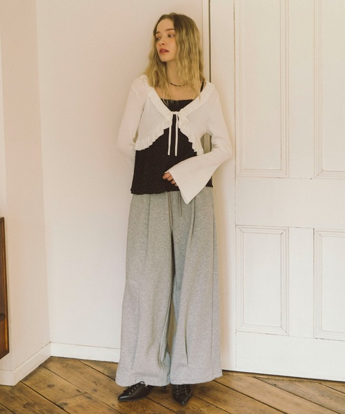 archives（アルシーヴ）の「センタータックワイドスウェットパンツ（スウェットパンツ・レディース・オートミール/グレー・MEDIUM）」の8枚目の写真