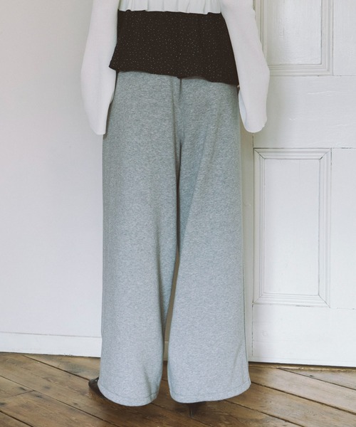 archives（アルシーヴ）の「センタータックワイドスウェットパンツ（スウェットパンツ・レディース・オートミール/グレー・MEDIUM）」の5枚目の写真