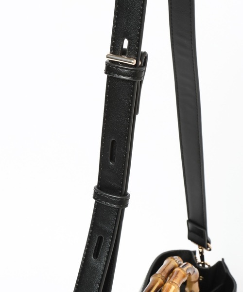 Andemiu（アンデミュウ）の「バンブーハンドルバッグ656264（ハンドバッグ・レディース・ライトイエロー/アイボリー/ブラック・FREE）」の18枚目の写真