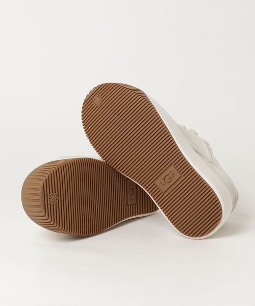 UGG(アグ)の「UGG(アグ)EZ-Duzzit Suede Lace Up/1175120(スニーカー・レディース・ホワイト/ベージュ・6/7.5/6.5/7)」の4枚目の写真