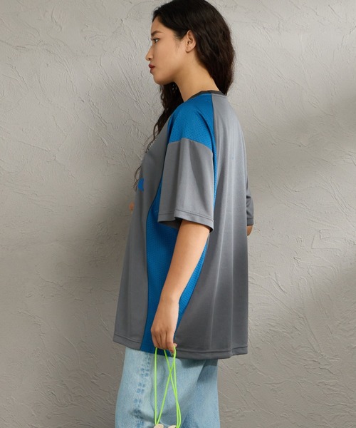 UMBRO（アンブロ）の「[UMBRO/アンブロ] 別注 メッシュ切り替え ゲームシャツ（Tシャツ/カットソー・レディース・ブラック/チャコールグレー/ブルー・S/M/L/XL）」の19枚目の写真