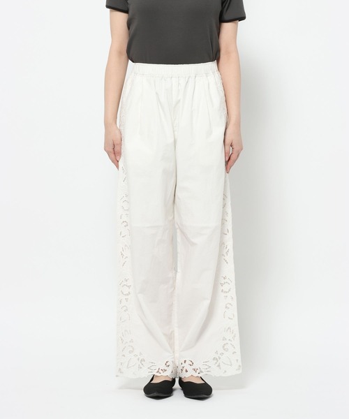 LOWRYS FARM（ローリーズファーム）の「カットワークレースパンツ　657446（その他パンツ・レディース・オフホワイト/ブラック/ブラウン・FREE）」の10枚目の写真
