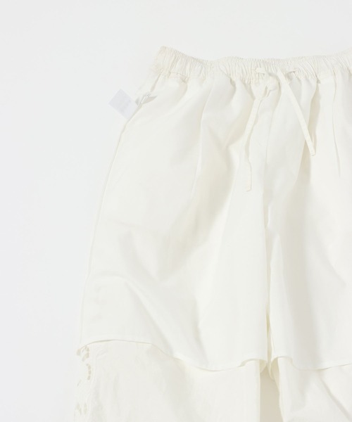 LOWRYS FARM（ローリーズファーム）の「カットワークレースパンツ　657446（その他パンツ・レディース・オフホワイト/ブラック/ブラウン・FREE）」の7枚目の写真