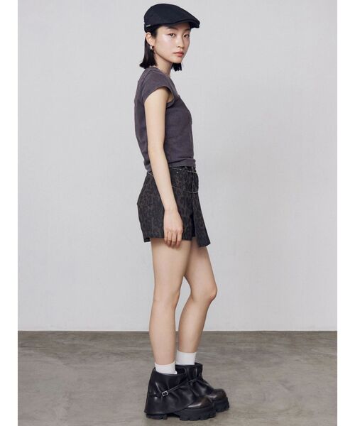 EMODA（エモダ）の「プリーツラップショートパンツ（その他パンツ・レディース・グレー/ブラック/ブラウン・SMALL/MEDIUM）」の6枚目の写真