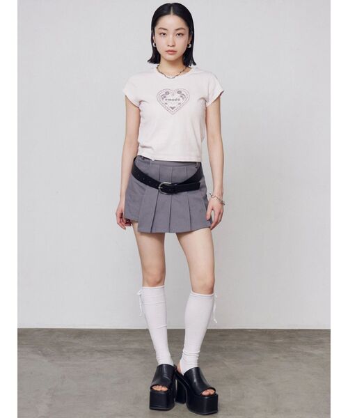 EMODA（エモダ）の「プリーツラップショートパンツ（その他パンツ・レディース・グレー/ブラック/ブラウン・SMALL/MEDIUM）」の11枚目の写真