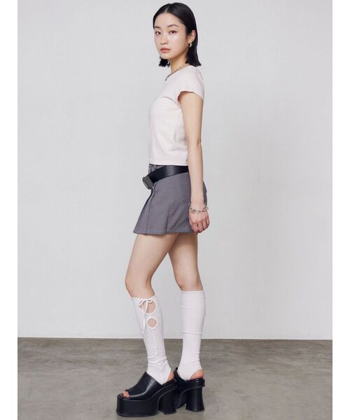 EMODA（エモダ）の「プリーツラップショートパンツ（その他パンツ・レディース・グレー/ブラック/ブラウン・SMALL/MEDIUM）」の12枚目の写真