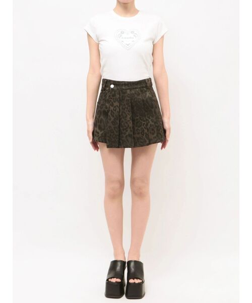EMODA(エモダ)の「プリーツラップショートパンツ(その他パンツ・レディース・グレー/ブラック/ブラウン・SMALL/MEDIUM)」の7枚目の写真