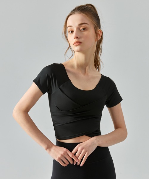 OSYAREVO(オシャレボ)の「ヨガウェア トップス カップ付き カシュクール 半袖(その他トップス・レディース・ライトグリーン/イエロー系その他/ライトブルー/ブラック/ラベンダー・X-LARGE/LARGE/MEDIUM/SMALL)」の2枚目の写真