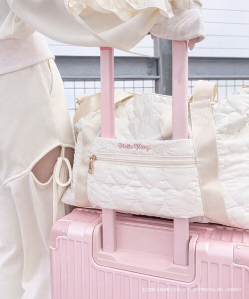 MAJESTIC LEGON（マジェスティックレゴン）の「ハローキティ トラベルボストン（ボストンバッグ・レディース・ピンク/アイボリー・FREE）」の10枚目の写真