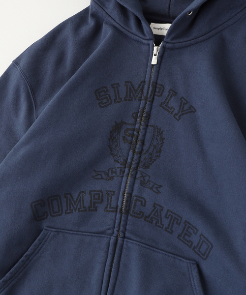 SimplyComplicated/シンプリーコンプリケイテッド COLLEGE ZIP HOODIE