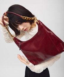 ワイドチェーンワンショルダーバッグ/ロゴプレート付き