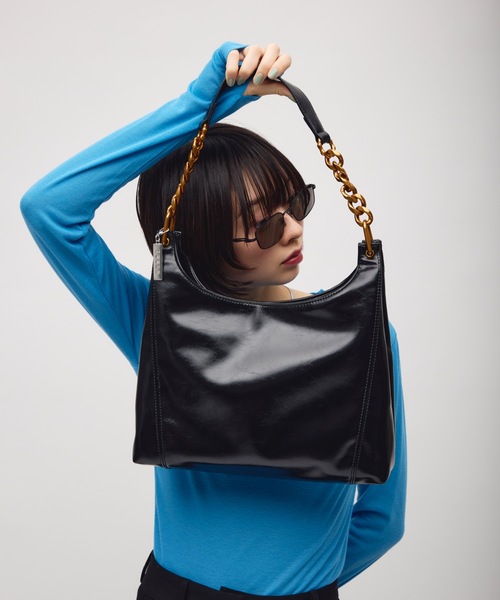 TONER(トナー)の「ワイドチェーンワンショルダーバッグ/ロゴプレート付き(ショルダーバッグ・レディース・ブラウン/レッド/ブラック・FREE)」の10枚目の写真