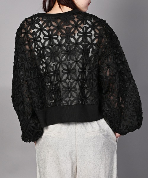 aimoha（アイモハ）の「花柄チュールWZIPブルゾン（ブルゾン・レディース・オフホワイト/ブラック・FREE）」の6枚目の写真