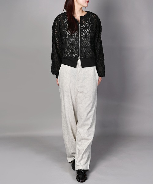 aimoha（アイモハ）の「花柄チュールWZIPブルゾン（ブルゾン・レディース・オフホワイト/ブラック・FREE）」の3枚目の写真