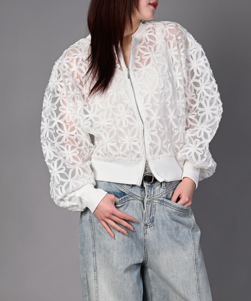 aimoha（アイモハ）の「花柄チュールWZIPブルゾン（ブルゾン・レディース・オフホワイト/ブラック・FREE）」の16枚目の写真