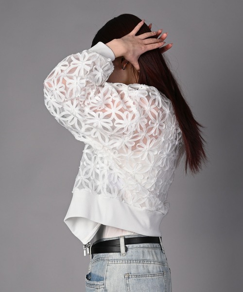 aimoha（アイモハ）の「花柄チュールWZIPブルゾン（ブルゾン・レディース・オフホワイト/ブラック・FREE）」の18枚目の写真