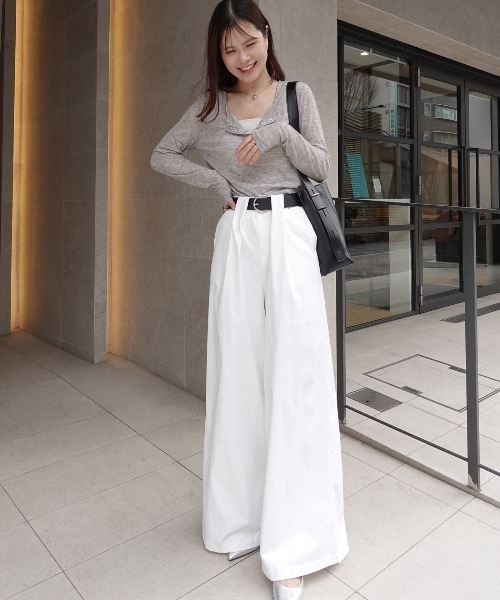 CORNERS(コーナーズ)の「マシュマロツイルハイウエストタックワイドパンツ(スラックス・レディース・ブラック/オフホワイト/ベージュ・M)」の2枚目の写真