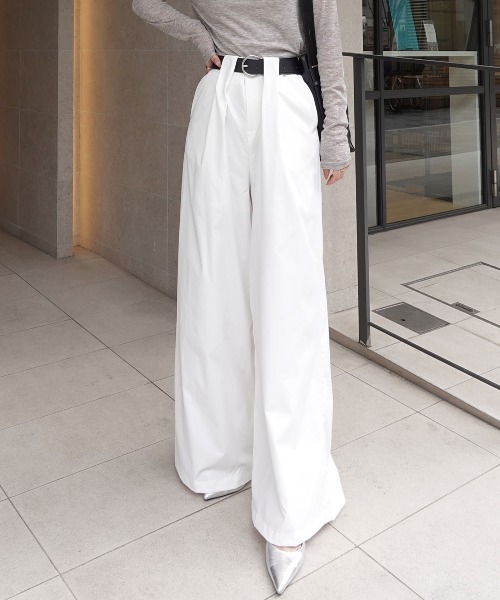 CORNERS(コーナーズ)の「マシュマロツイルハイウエストタックワイドパンツ(スラックス・レディース・ブラック/オフホワイト/ベージュ・M)」の15枚目の写真