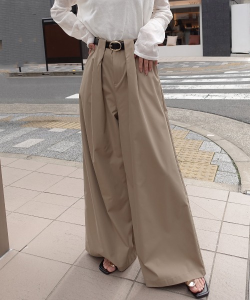 CORNERS(コーナーズ)の「マシュマロツイルハイウエストタックワイドパンツ(スラックス・レディース・ブラック/オフホワイト/ベージュ・M)」の19枚目の写真