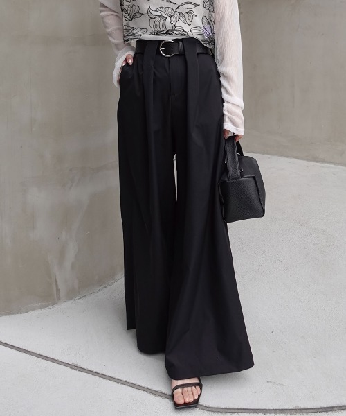 CORNERS(コーナーズ)の「マシュマロツイルハイウエストタックワイドパンツ(スラックス・レディース・ブラック/オフホワイト/ベージュ・M)」の7枚目の写真