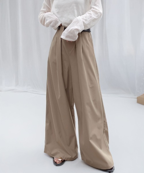 CORNERS（コーナーズ）の「マシュマロツイルハイウエストタックワイドパンツ（スラックス・レディース・ブラック/オフホワイト/ベージュ・M）」の20枚目の写真