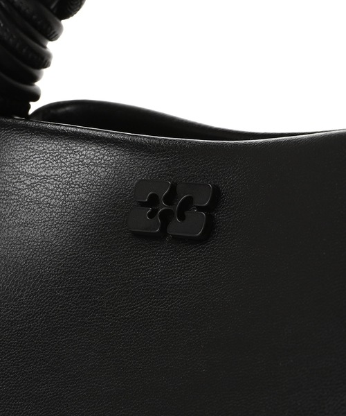 GANNI(ガニー)の「Ganni Bou Bag Mini A6946(ショルダーバッグ・レディース・ブラック・ONE SIZE)」の8枚目の写真